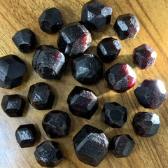 Natural Red Garnet Crystal Rough Stone Original Gemstone  Mineral Raw Stones Specimen Healing Minerals Spiritual Gift