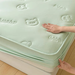 Ultrasonic Quilted Queen Fitted Sheet Waterproof King Mattress Protector with Elastic Band Anti-Mite Soft Breathable Bed Cover