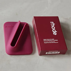 Snap-On Lip Case MagSafe Lip Gloss Holder With MagSafe Support Peptide Treatment Anti-Slip Single-Sided Case Mount Back Sticker