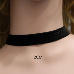 Fashion Sexy Punk Gothic Black Velvet Choker Necklaces Simple Vintage Clavicle Neck Chain Girls Party Jewelry Accessories