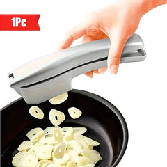 Garlic Press & Slicer 2 in 1 - Aluminium Garlic & Ginger Mincer and Slicer - with Slicing and Grinding - Kitchen Cooking Tools