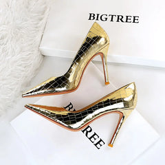 Women's Luxury Vintage Sexy High Heels Metal Stone Pattern Stiletto High Heel Women's Exquisite Pumps Pointed Toe Shoes