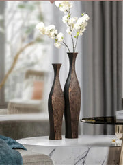 Light Luxury Retro - style Vertical Black Resin Vase Ideal for New Chinese - inspired Living Room and Entrance Dried Flower Dec