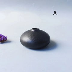 Ceramic vase, small flower vase, minimalist black ceramic living room decor, Japanese retro black dried flower planter