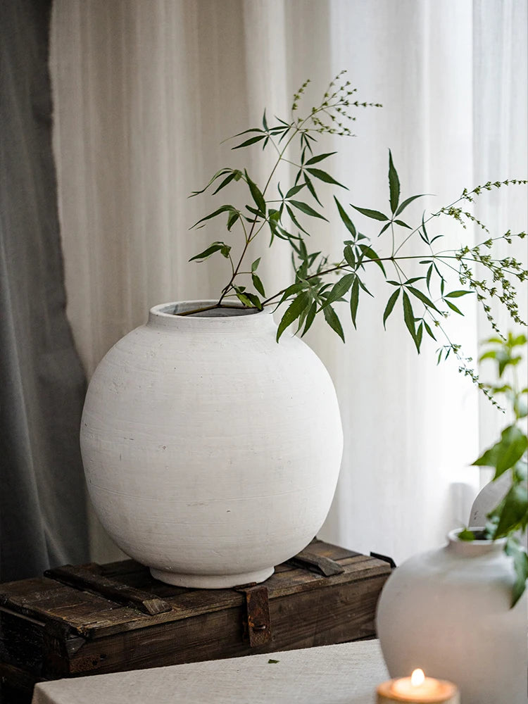 Large Size White Thick Earthenware Flower Vase Ceramic Imitation Living Room Floor Standing Moon Clay Pot Vintage Flower Holder