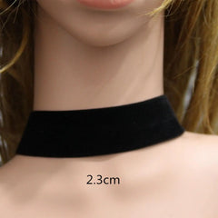 Fashion Sexy Punk Gothic Black Velvet Choker Necklaces Simple Vintage Clavicle Neck Chain Girls Party Jewelry Accessories