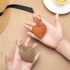 Travel Bag Hat Clip Kawaii Heart-shaped PU Leather Hat Hanger Outdoor Travel Beach Hat Clamps Travel Accessories Luggage Tags