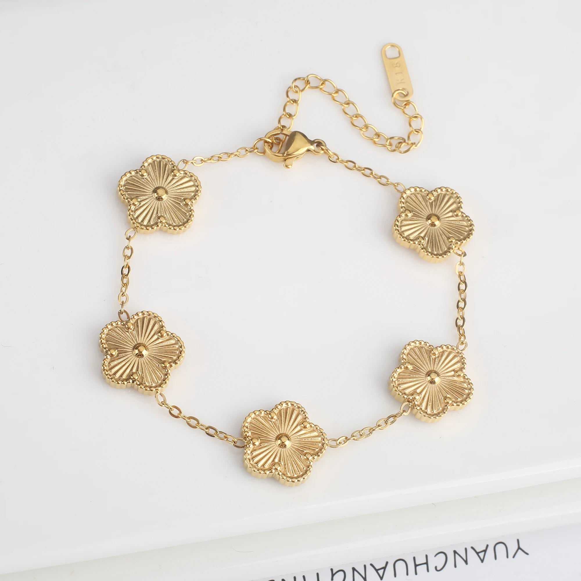 Stainless Steel Adjustable Clover Bracelet – Classic Party Gift