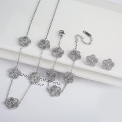 Stainless Steel Adjustable Clover Bracelet – Classic Party Gift