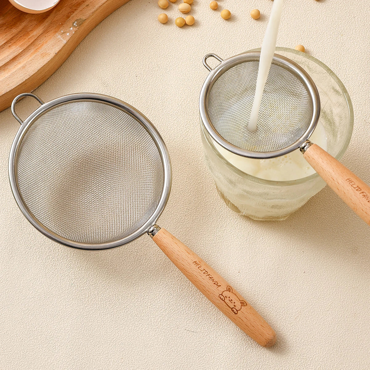 Worthbuy Flour Sieve & Mesh Strainer | Wooden Handle
