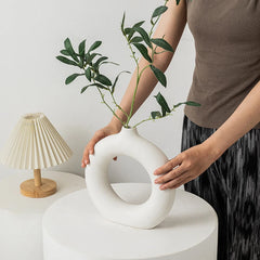 Nordic White Vase Designed Plastic Pot Bud Bottle Floral Arrangement Display Bottle Living Room Decor