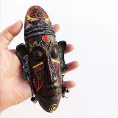 1pc, African style hanging decorations, South Africa mask pendant, Handmade painted resin craft, Restaurant bar wall decoration