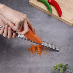 Handheld Cheese Grinder Stainless Steel Garlic Grater Vegetable Fruit Grinder Lemon Zester Citrus Ginger Cheese Grinding Tools