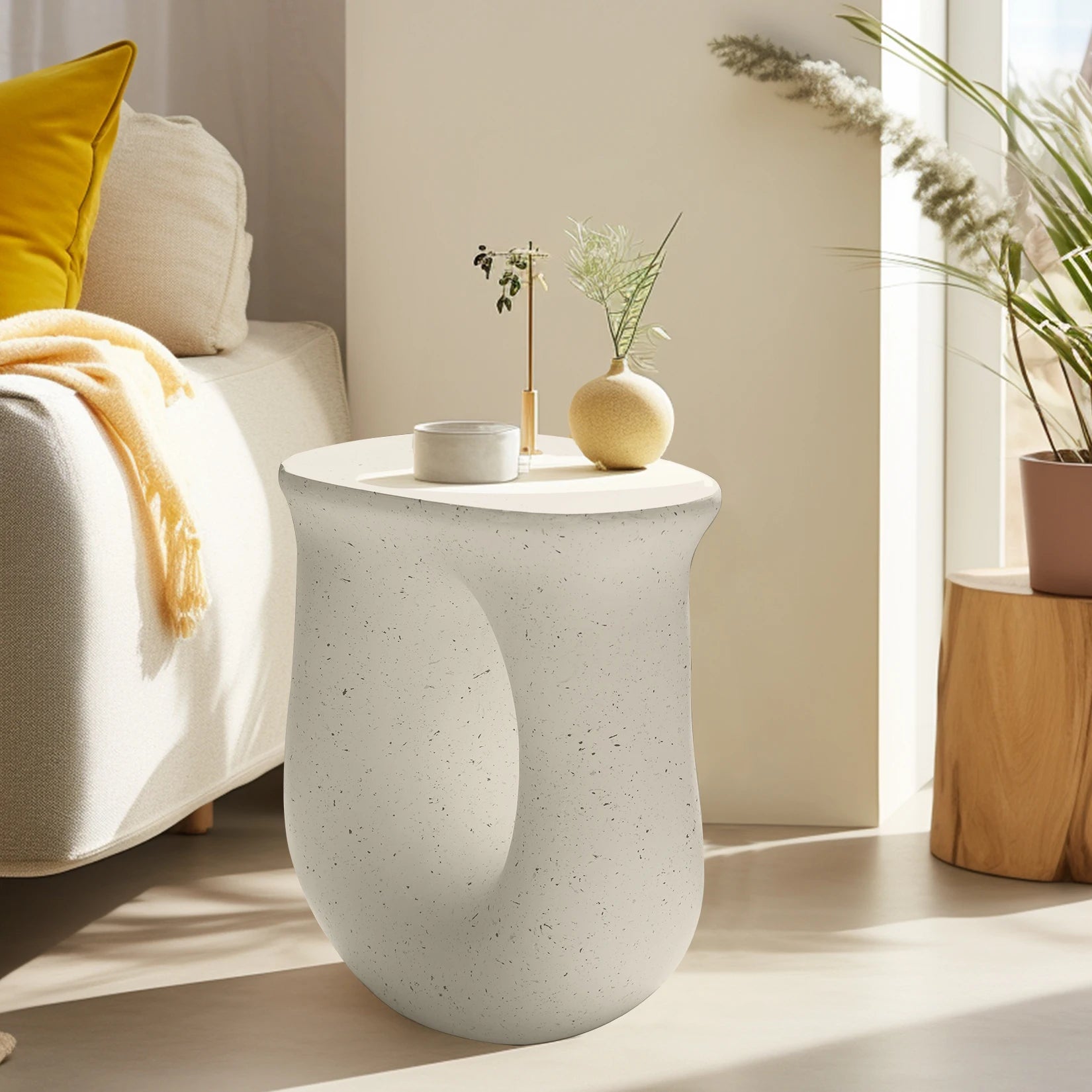 U-shaped Geometric Side End Table Coffee Table Stylish Lightweight Nightstand Bedroom Decor Accent Table Living Room Living Room Furniture