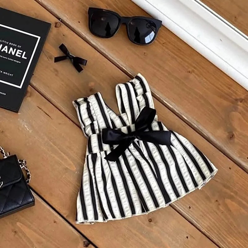 Bow Dog Princess Dress Dog Clothes Summer Black White Luxury Striped Skirt Dog Vest Chihuahua Bichon Yorkie Clothing for Dogs Pet Shop Pet Clothing