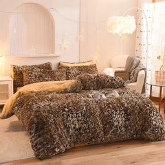 Modern Light Luxury Mink Velvet Leopard Print Duvet Cover and Pillowcase Set, Three-piece Set of Long Plush Soft and
