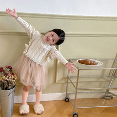 Girls' Knitted Vest 2025 Spring and Autumn New Korean Girls' Webbed Sleeveless Vest 1-7 Years Old Fashion Baby Top