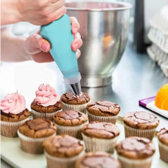 Silicone Piping Bags and Tips Set Cake DIY Decorating Kit with Stainless Steel Nozzle Reusable Silicone Pastry Baking tool Cooking Essentials, Kitchen Tools