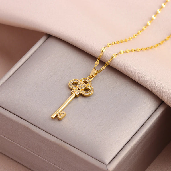 New In Light Luxury Zircon Crystal Stainless Steel Necklace Korean Fashion Sweet Sexy Female Clavicle Chain Jewelry