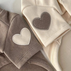 Love Winter Warm Pet Dog Clothes Base Shirt Cute Love Bear Teddy Yorkshire Hoodie Cat Pet Warm Clothes Designer Pet Shop Pet Clothing