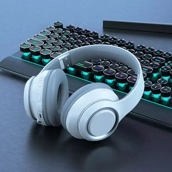 Shoumi Newest Wireless Headphones Bluetooth Earphones Large Headset Helmets with Mic Support TF-Card Mp3 Play display screen