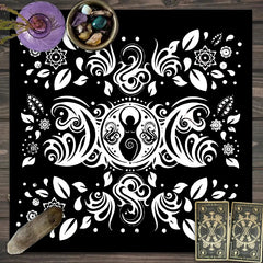 1pc Tarot card tablecloth, mysterious rune astrology altar cloth, witchcraft cabin decoration tablecloth, card game tablecloth