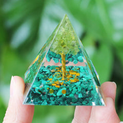 Natural stone amethyst crystalEnergy Generator Orgone Pyramid for E-Energy Protection Healing meditation orgonite crystal chakra