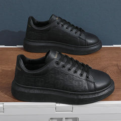2025 New Men's Shoes Spring and Autumn Flat-soled Casual Leather Shoes Sports Shoes Black and White Men's Thick-soled Breathable