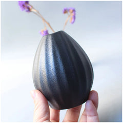 Ceramic vase, small flower vase, minimalist black ceramic living room decor, Japanese retro black dried flower planter