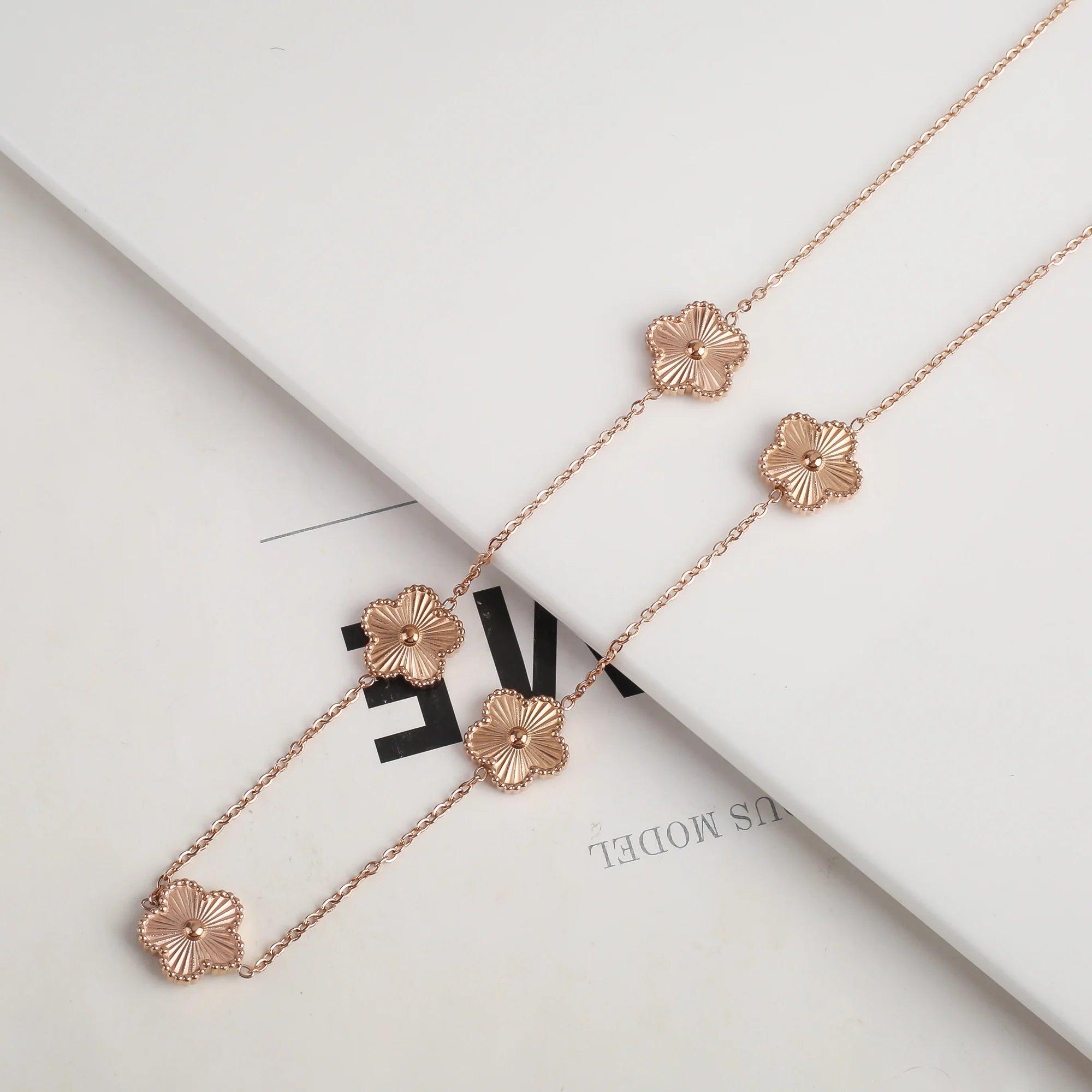Plum Blossom Five-Leaf Clover Bracelet & Necklace – Y2K Style Jewelry
