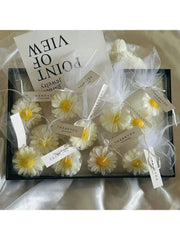 Daisy Shaped Candles Set - Wedding Favors Gift Basket, Bridal Shower Decor, Scented Soy Wax for Home Fragrance, Minimalist