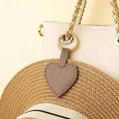 Travel Bag Hat Clip Kawaii Heart-shaped PU Leather Hat Hanger Outdoor Travel Beach Hat Clamps Travel Accessories Luggage Tags