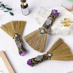 Mini Crystal Witch Broomstick - Wicca Ritual Broom for Altar Decor, Halloween Supplies, Pagan Amulet, Magic Spell Tools (Handmad