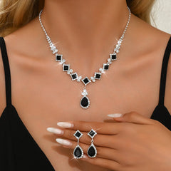 3-Piece Geometric Droplet Jewelry Set – Claw Chain Necklace & Earrings
