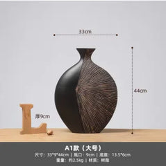 Light Luxury Retro - style Vertical Black Resin Vase Ideal for New Chinese - inspired Living Room and Entrance Dried Flower Dec
