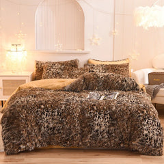 Modern Light Luxury Mink Velvet Leopard Print Duvet Cover and Pillowcase Set, Three-piece Set of Long Plush Soft and