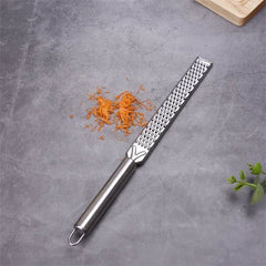 Handheld Cheese Grinder Stainless Steel Garlic Grater Vegetable Fruit Grinder Lemon Zester Citrus Ginger Cheese Grinding Tools