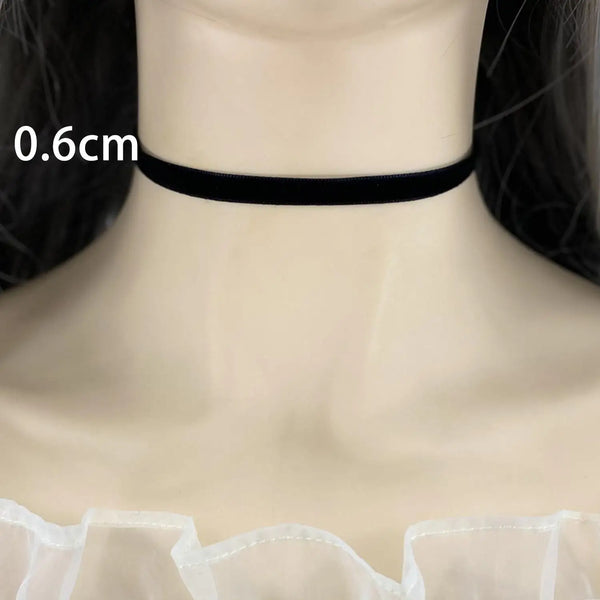 Fashion Sexy Punk Gothic Black Velvet Choker Necklaces Simple Vintage Clavicle Neck Chain Girls Party Jewelry Accessories