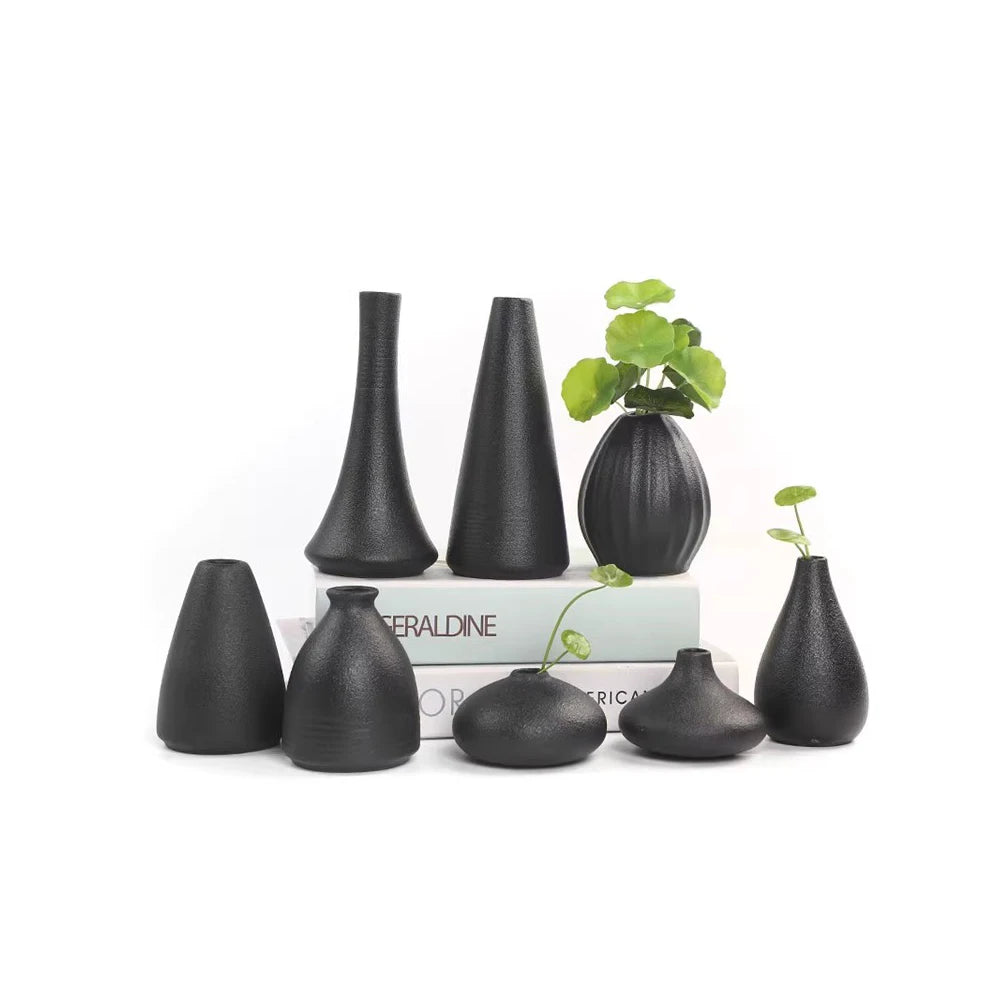 Ceramic vase, small flower vase, minimalist black ceramic living room decor, Japanese retro black dried flower planter