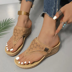 Customizable Solid Color Women's Slippers Summer New Round Head Thick Bottom Hollow Outer Wear Human Character Des