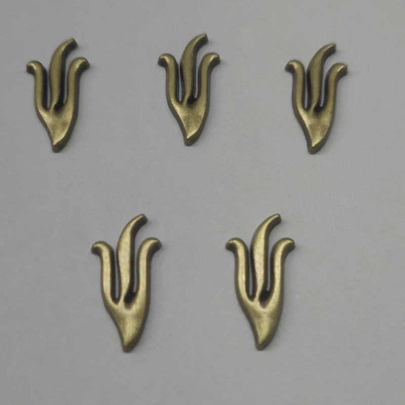 Hebrew Letter Shin for Mezuzah Metal Shin Yellow Gold small Shin Design Mezuza Shin for Israel Judaism