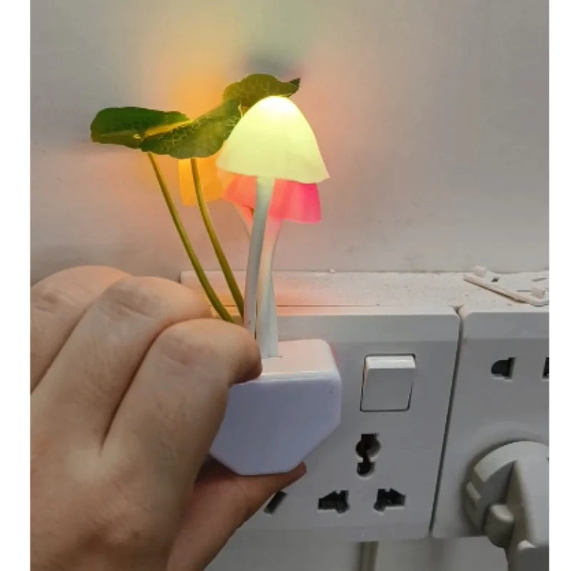 Novelty Mushroom Fungus Night Light EU & US Plug Light Sensor 220V 3 LED Colorful Mushroom Lamp Led Night Lights Home Decor