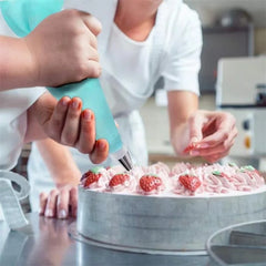 Silicone Piping Bags and Tips Set Cake DIY Decorating Kit with Stainless Steel Nozzle Reusable Silicone Pastry Baking tool Cooking Essentials, Kitchen Tools