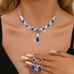 3-Piece Geometric Droplet Jewelry Set – Claw Chain Necklace & Earrings