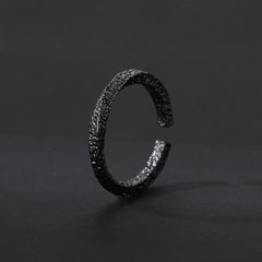 YIZIZAI Retro Mobius Bangle Bracelet Unisex Luxury Black Romantic Couple Jewelry Unique Personality Gift for Men & Women