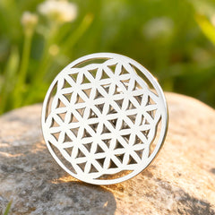 Dawapara Flower of Life Brooch Minimalist Sacred Geometry Spiritual Symbol Lapel Pin Protection Amulet Stainless Steel Jewelry