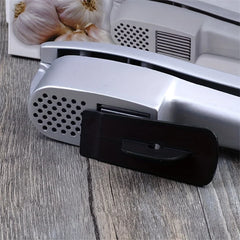 Garlic Press & Slicer 2 in 1 - Aluminium Garlic & Ginger Mincer and Slicer - with Slicing and Grinding - Kitchen Cooking Tools